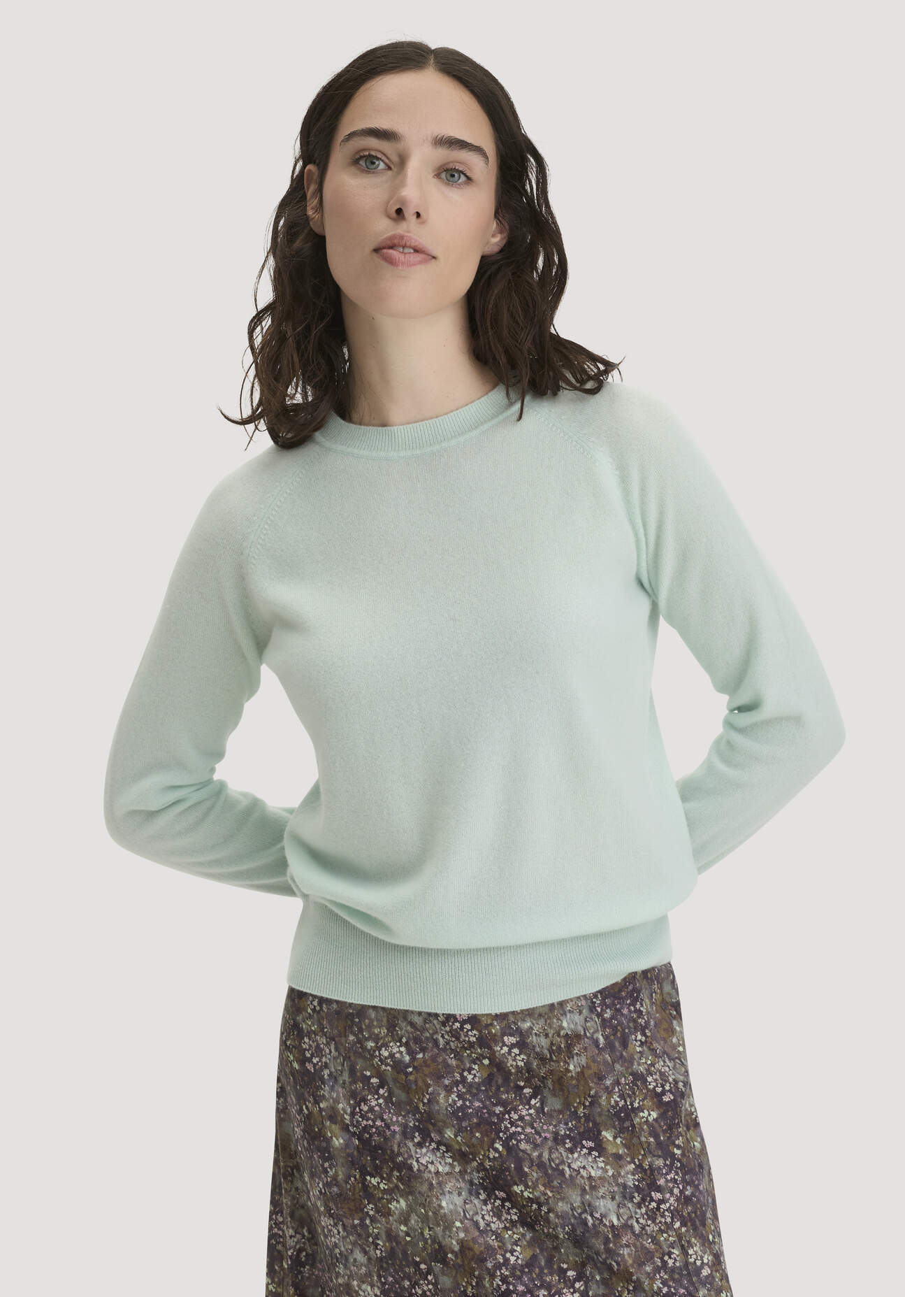 hessnatur Damen Pullover Relaxed BETTER RECYCLING aus Cashmere mit Recycling-Anteil - grün GrösseXXL