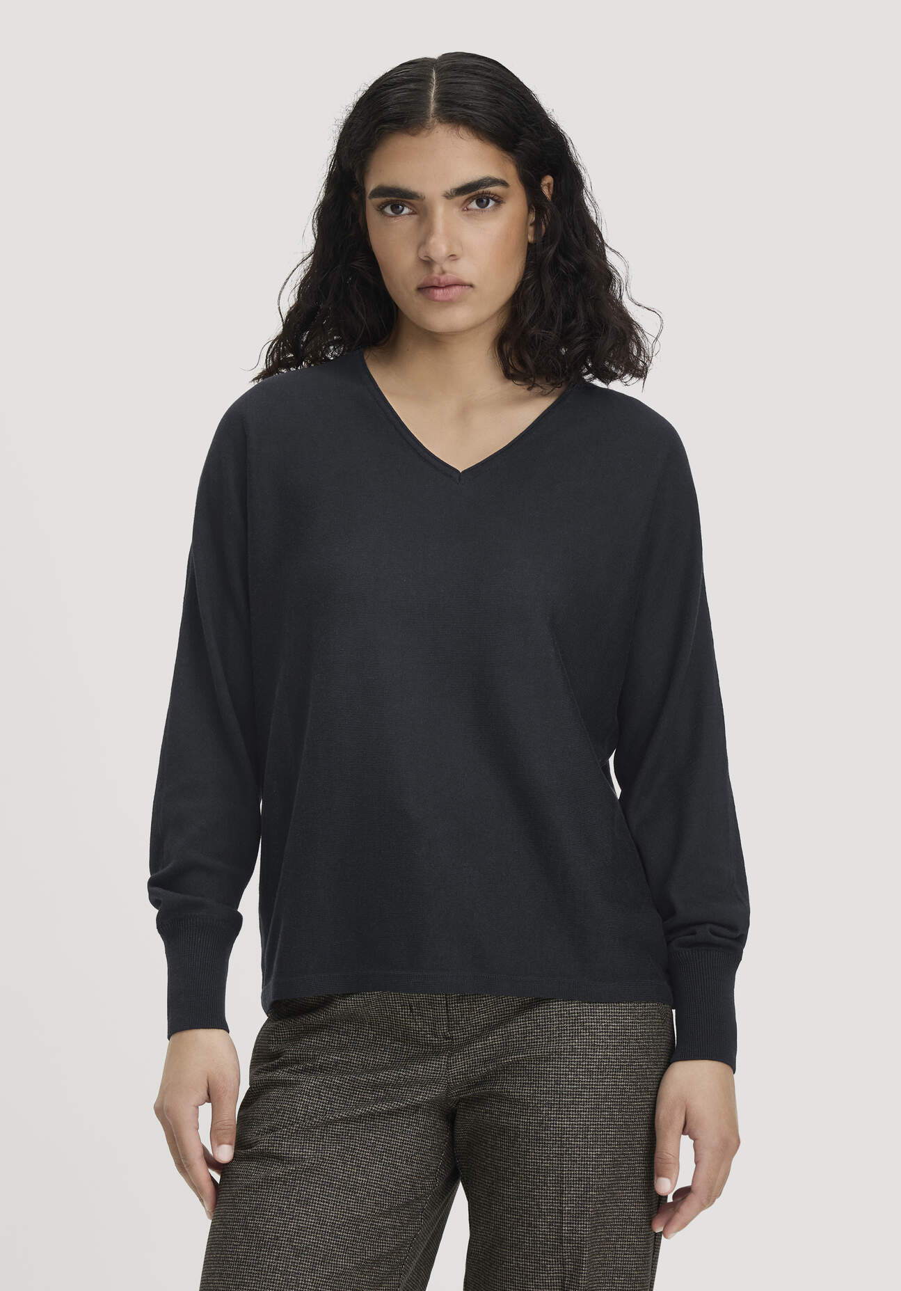 hessnatur Damen Pullover Oversize aus TENCEL™ Lyocell und Bio-Baumwolle - schwarz GrösseL