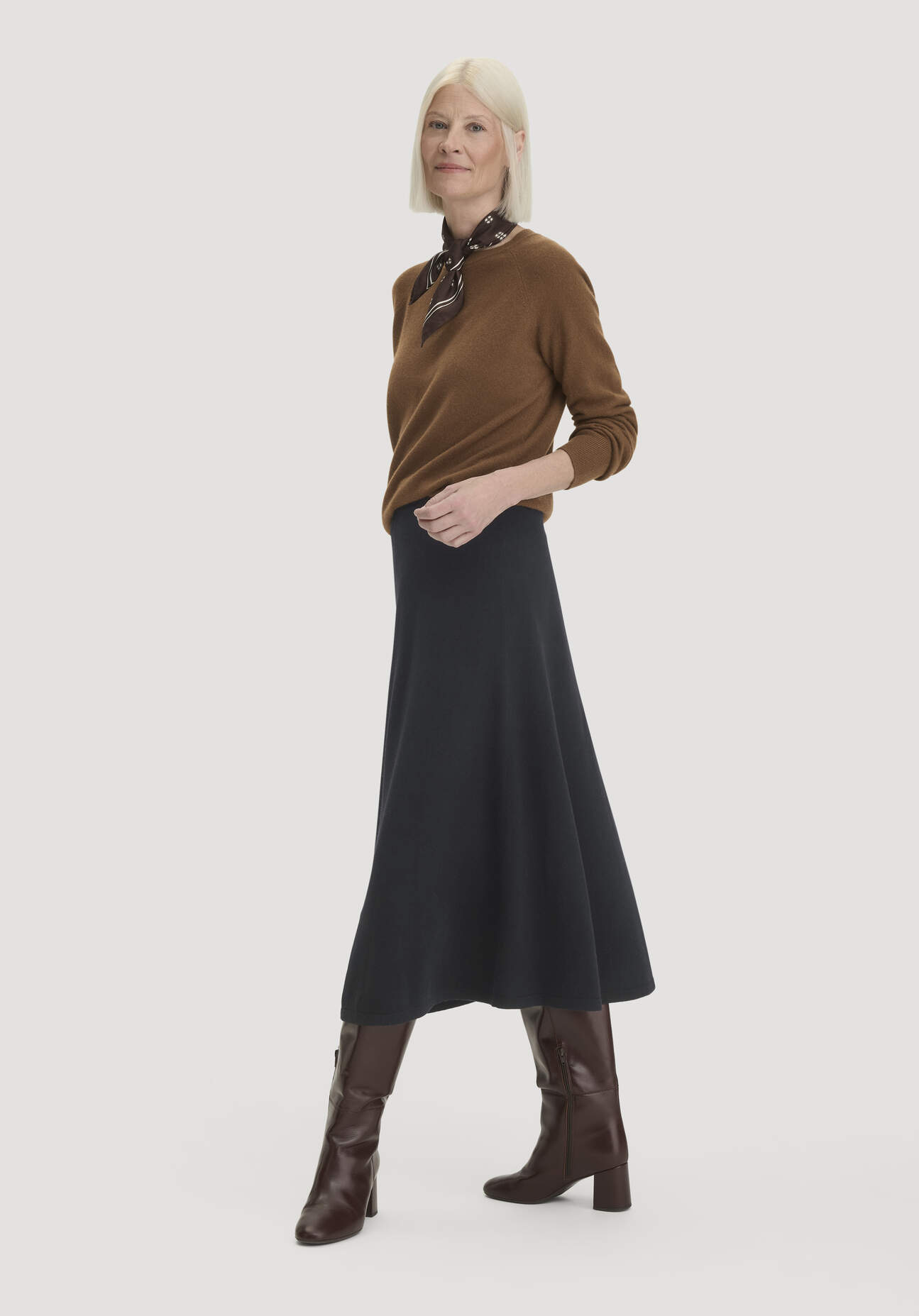 hessnatur Damen Strick Rock Midi Regular aus Bio-Merinowolle mit Cashmere - schwarz GrösseL