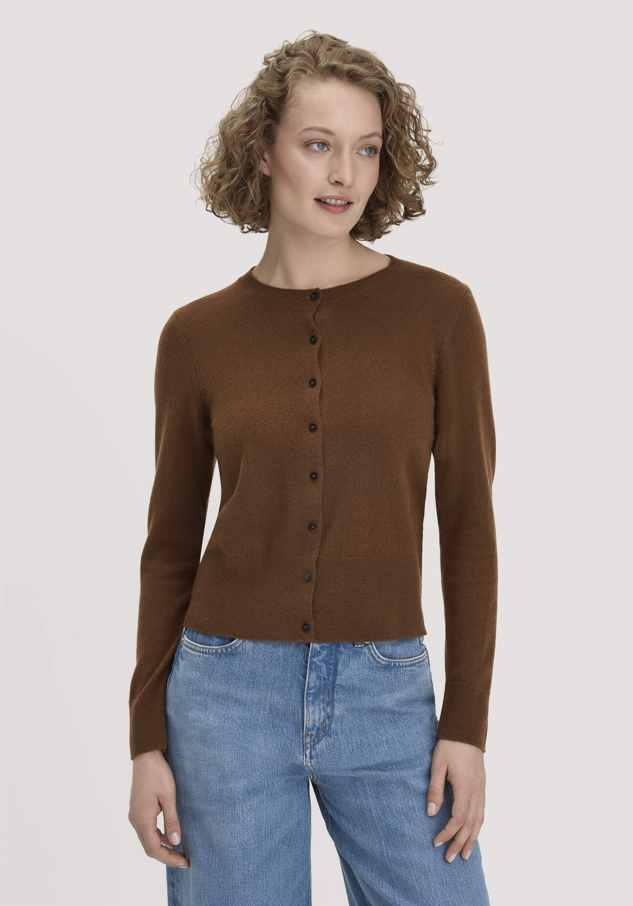 hessnatur Damen Strick Jacke Regular BETTER RECYCLING aus Cashmere - braun GrösseL