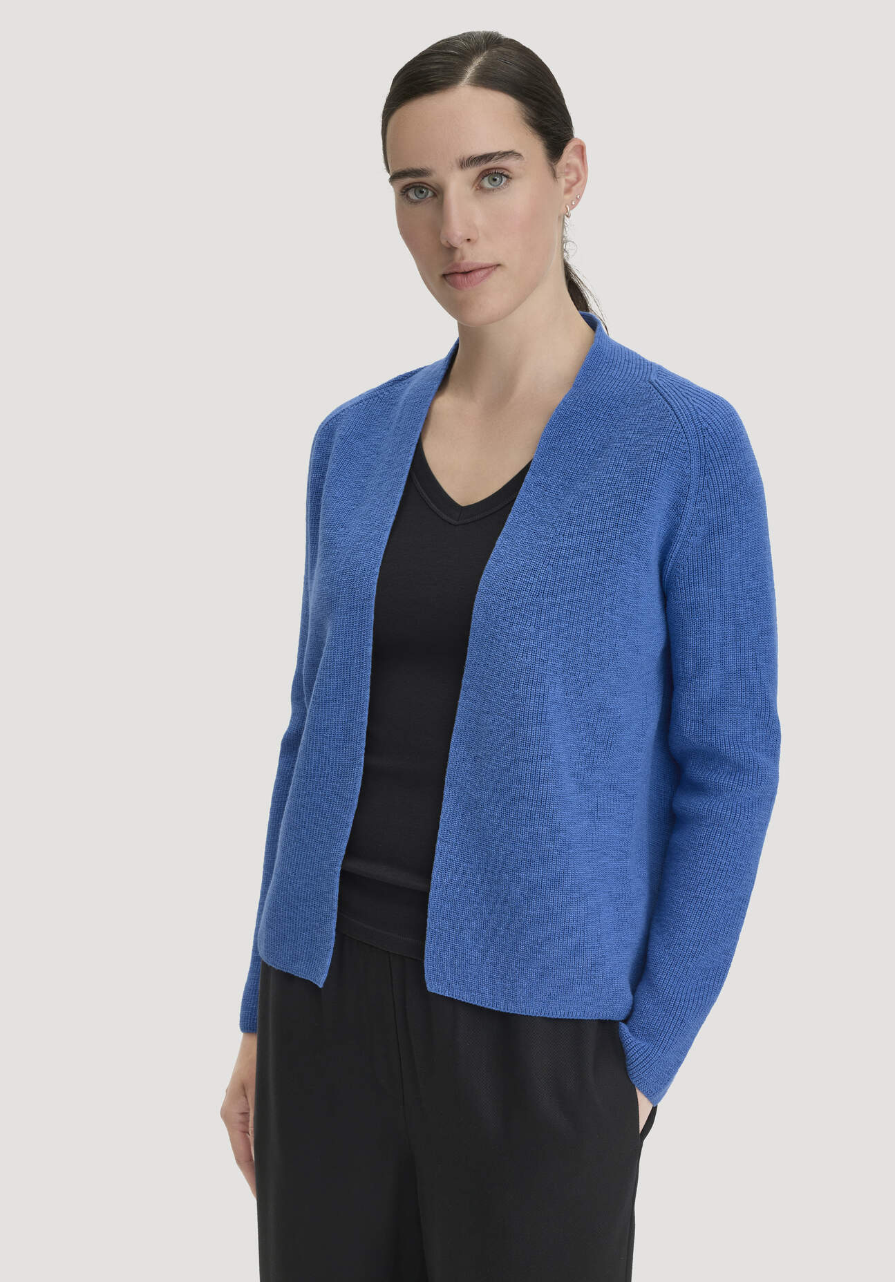 hessnatur Damen Strick Jacke Regular aus Bio-Baumwolle - blau GrösseM