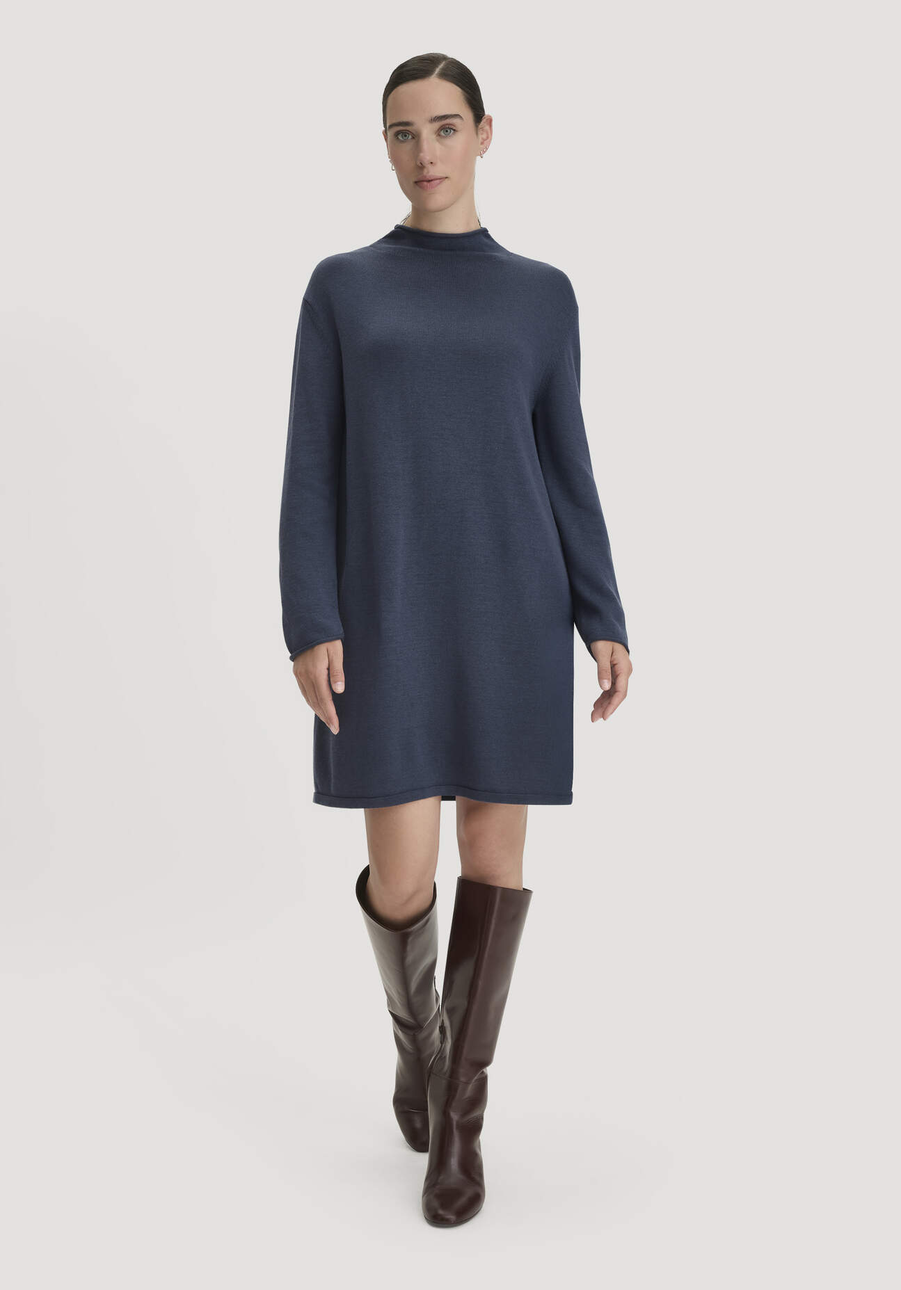 hessnatur Damen Strickkleid Relaxed aus TENCEL™ Lyocell mit Bio-Baumwolle - blau GrösseS
