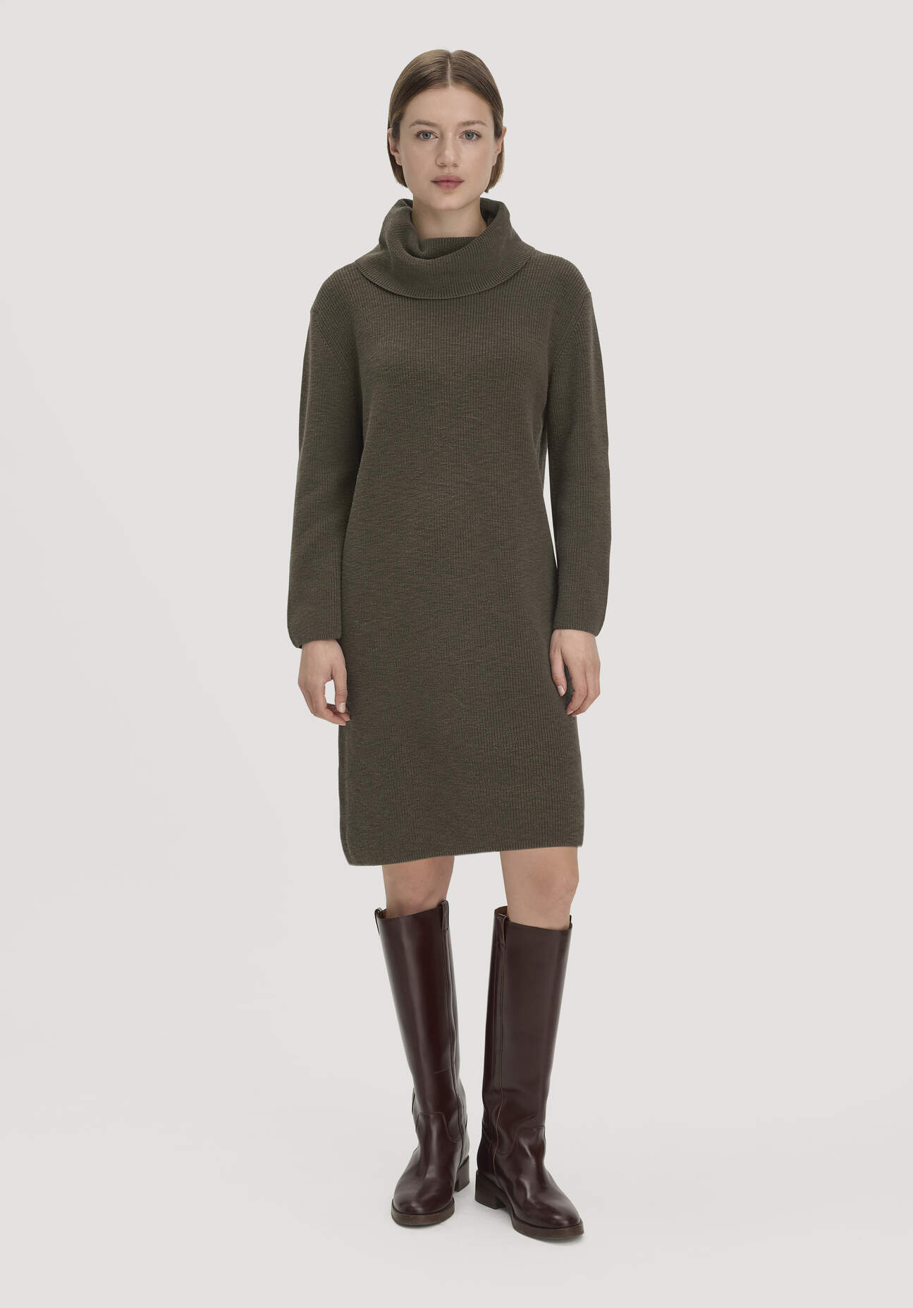 hessnatur Damen Strickkleid Relaxed aus Bio-Baumwolle - grün GrösseXS