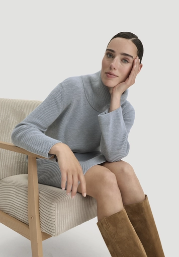 Relaxed knitted dress made from pure organic cotton - 3