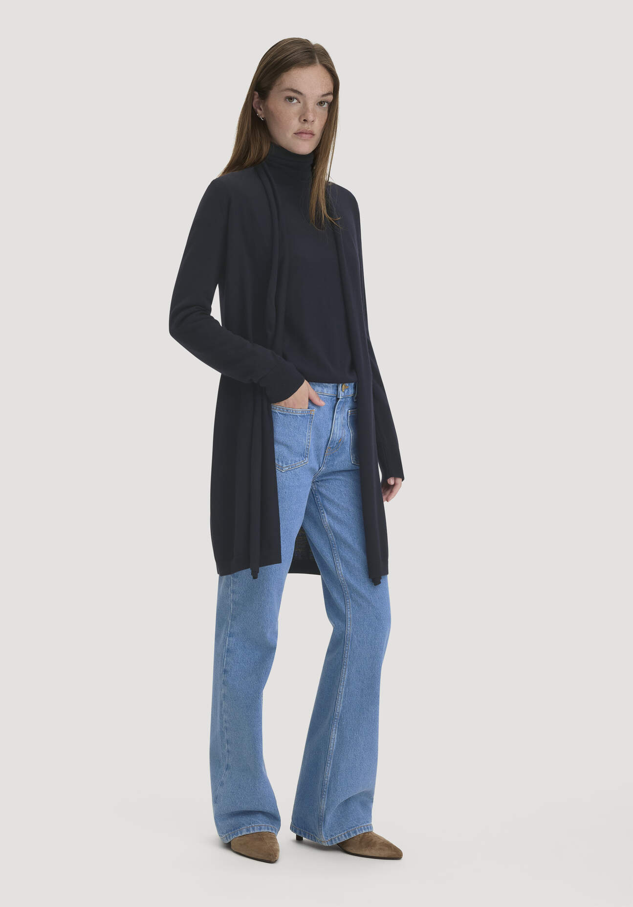hessnatur Damen Strickjacke Regular aus Bio-Merinowolle - blau GrösseL
