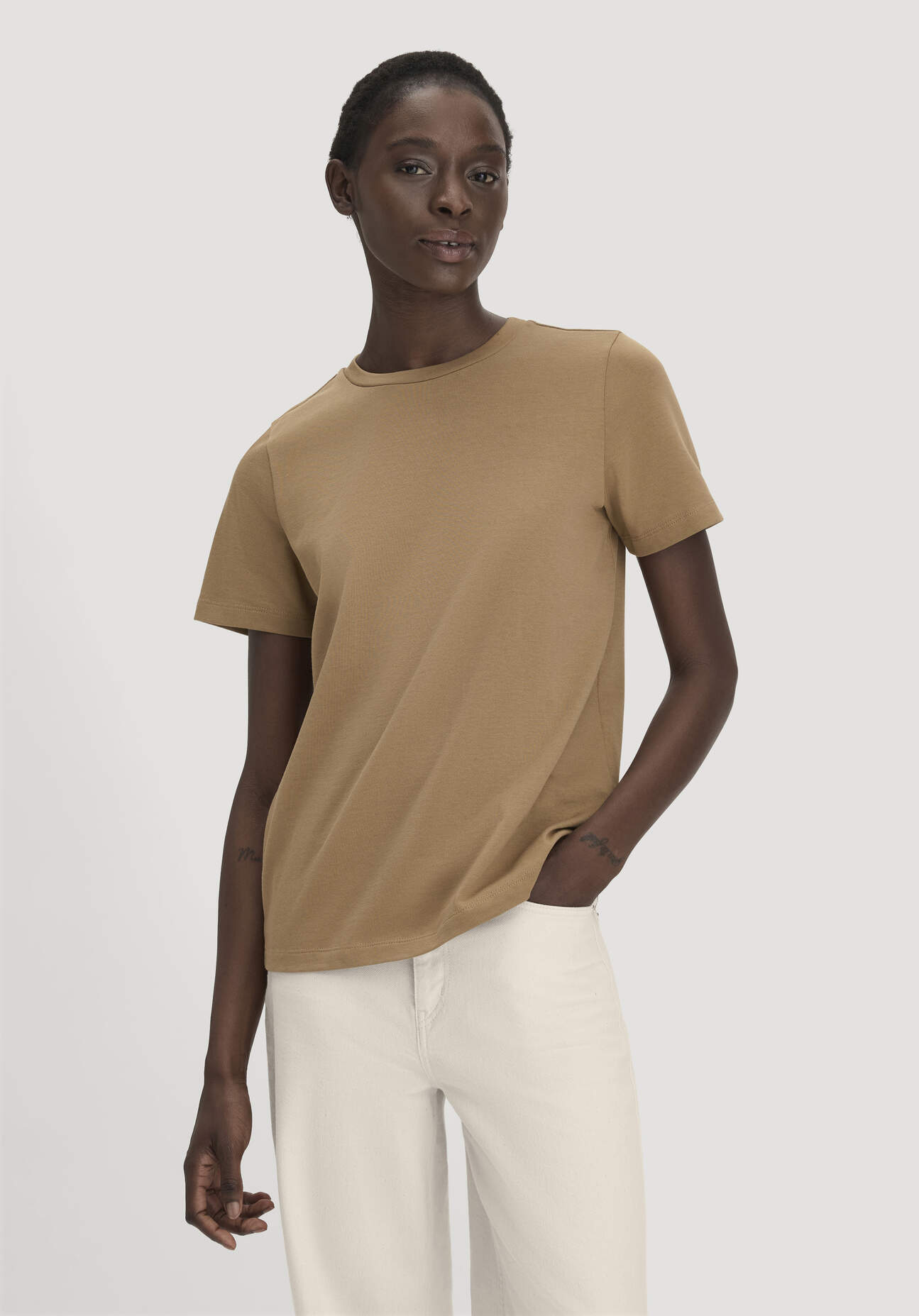 hessnatur Damen Heavy T-Shirt Relaxed aus Bio-Baumwolle - braun Grösse44
