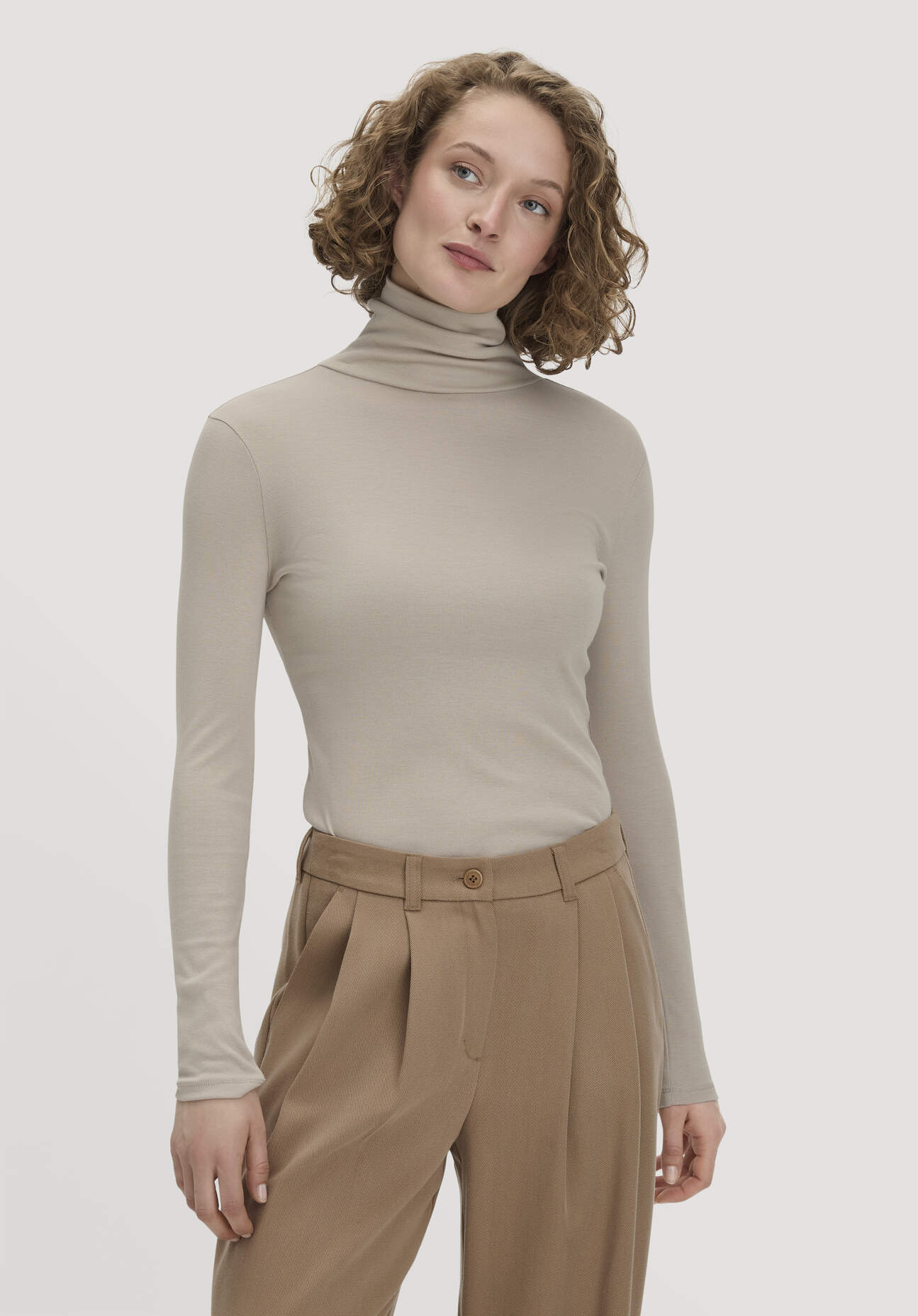 hessnatur Damen Softrib Longsleeve Fitted aus Bio-Baumwolle und TENCEL™ Modal - beige Grösse36