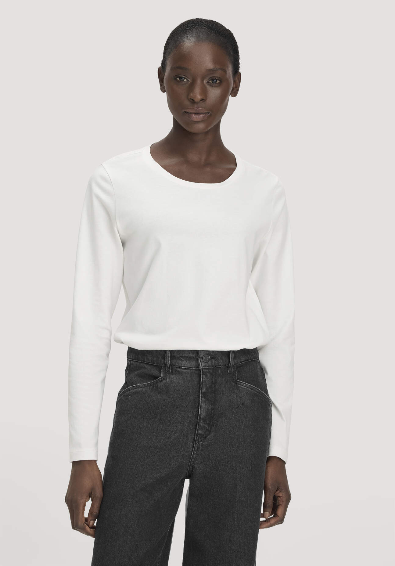 hessnatur Damen Longsleeve Relaxed aus Regenerative Organic Cotton (ROC) - weiß Grösse42