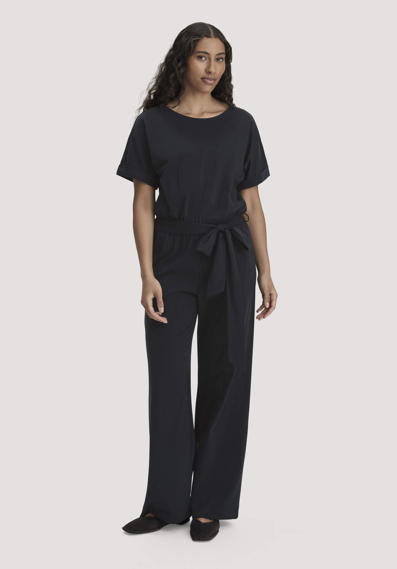 hessnatur Damen Jersey Jumpsuit Regular aus Bio-Baumwolle - schwarz Grösse44