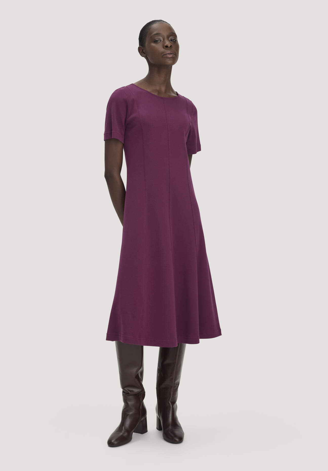 hessnatur Damen Jersey Kleid Kniebedeckend Slim aus Bio-Baumwolle - rot - Größe 46