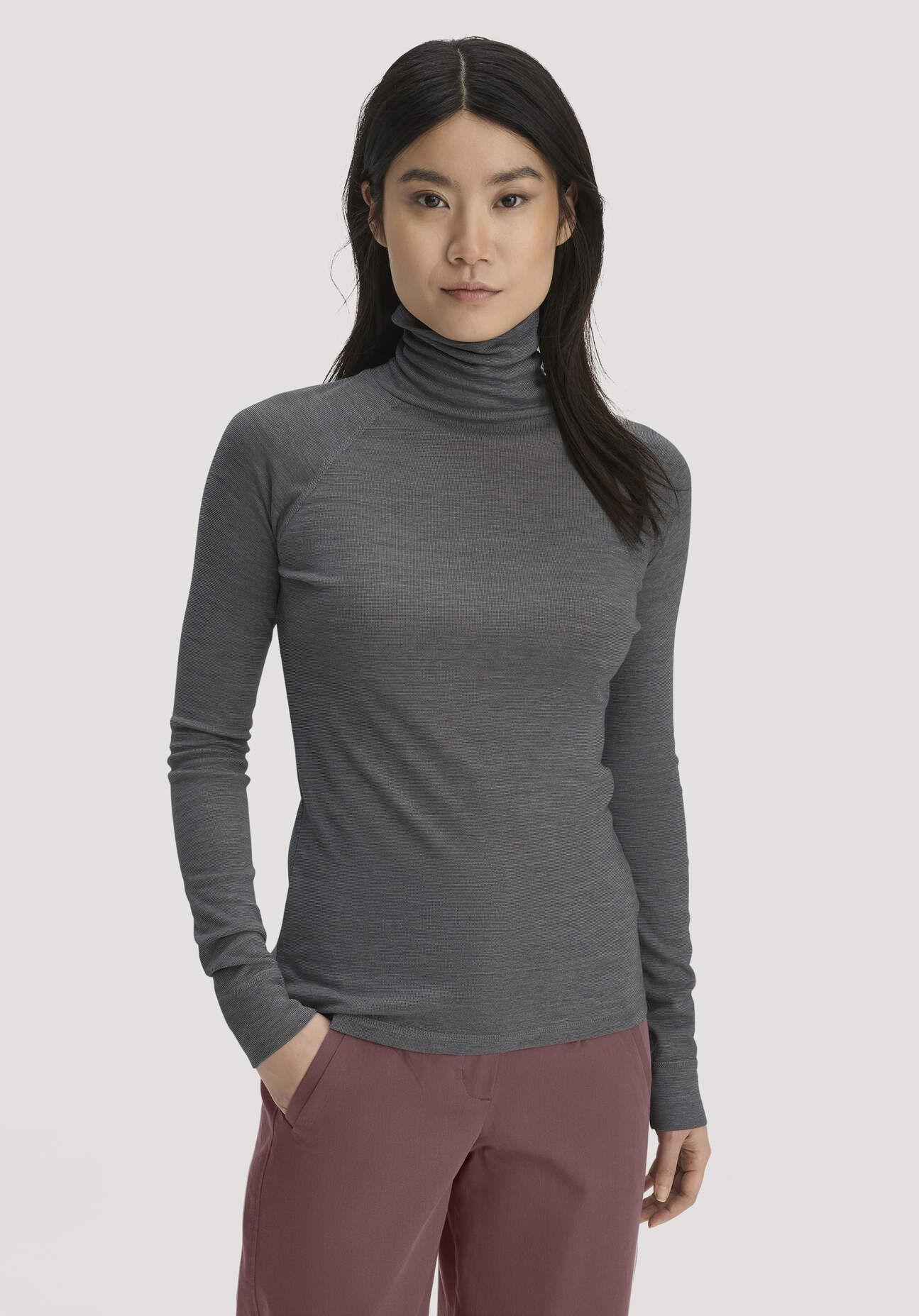 hessnatur Damen Longsleeve Slim aus Bio-Merinowolle und TENCEL™ Lyocell - grau - Größe 34