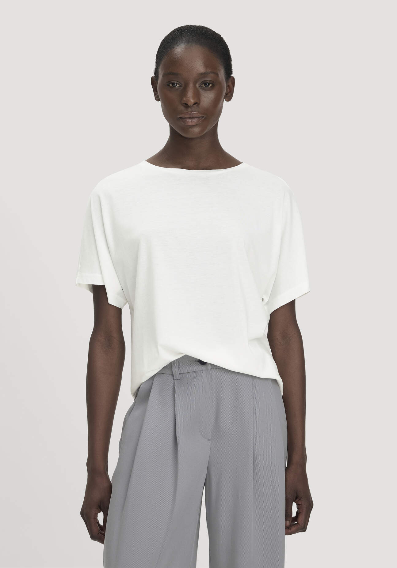 hessnatur Damen T-Shirt Oversize aus TENCEL™ Lyocell und Bio-Baumwolle - weiß GrösseS