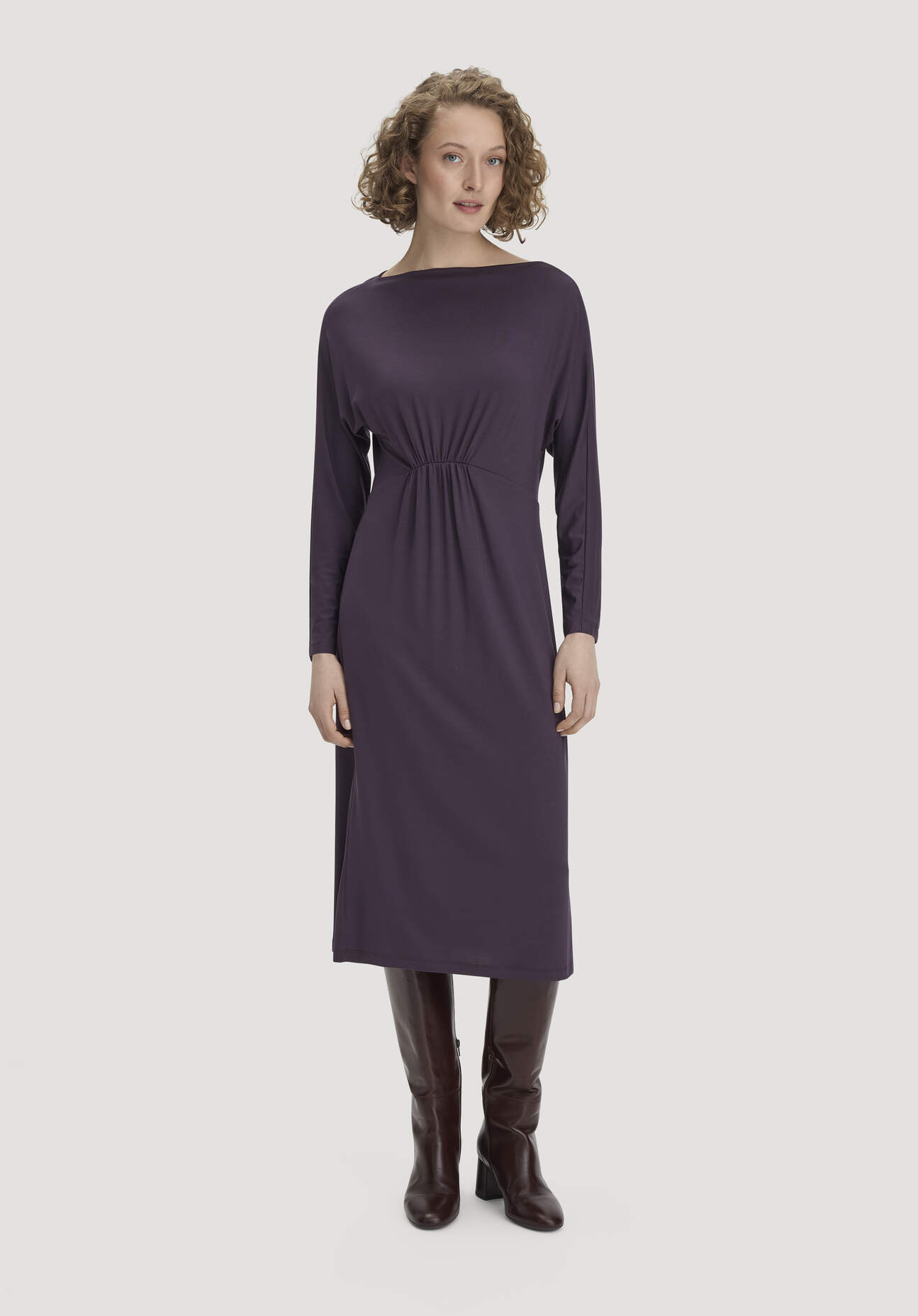 hessnatur Damen Kleid Regular aus TENCEL™ Lyocell - lila Grösse34