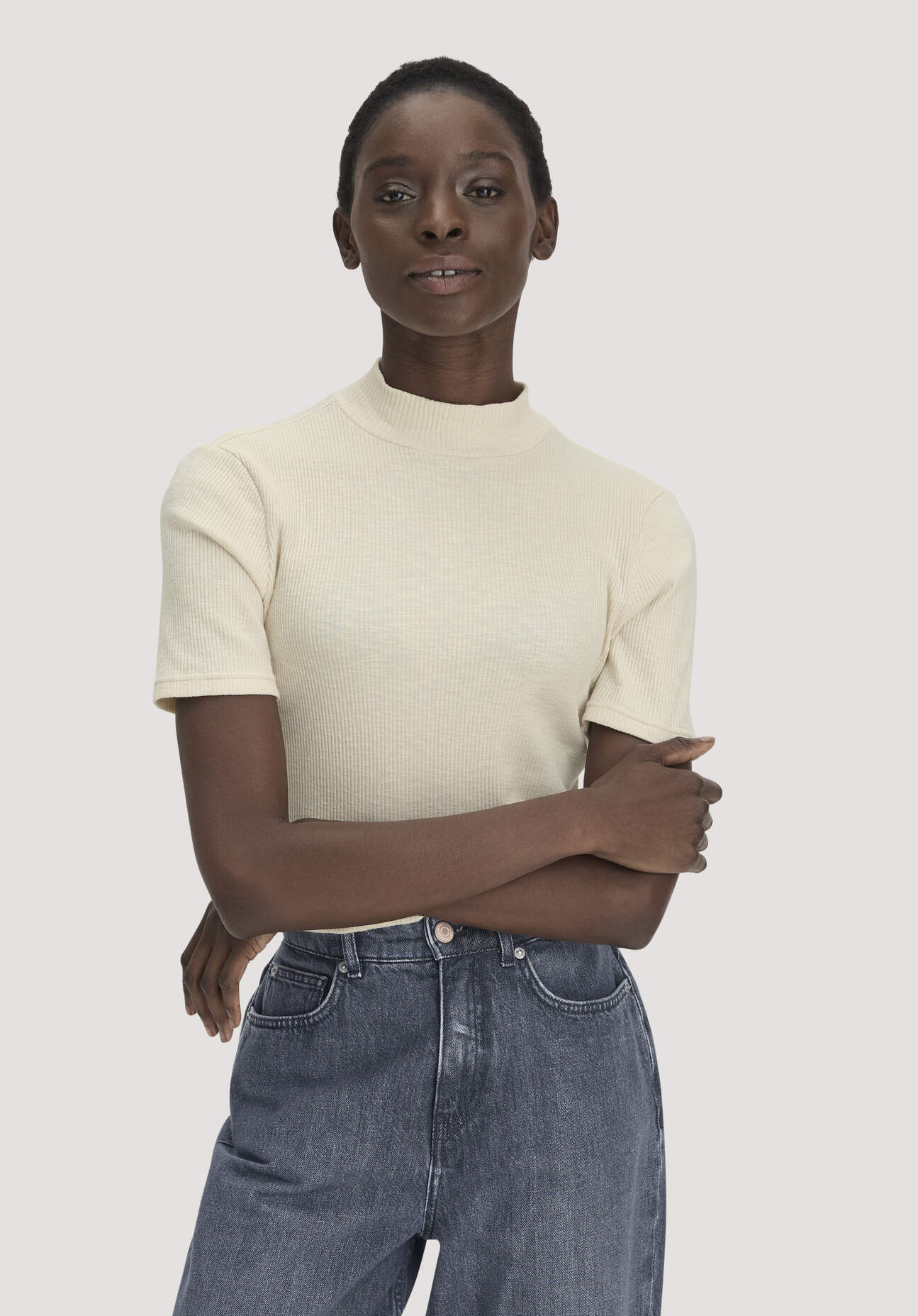 hessnatur Damen Mock-Neck Shirt Slim aus Bio-Baumwolle - weiß Grösse48