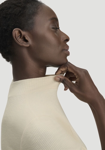 Slim fit mock-neck shirt made from organic cotton - 3